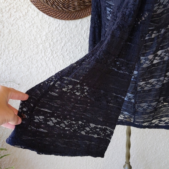 Torrid LACE SURPLICE BABYDOLL TOP - Picture 5 of 5